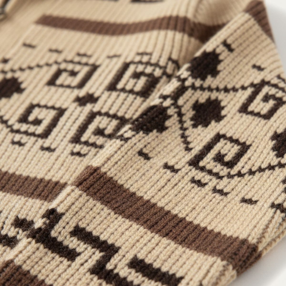 Sage | Men's Argyle Crew Neck Sweater Cream Brown