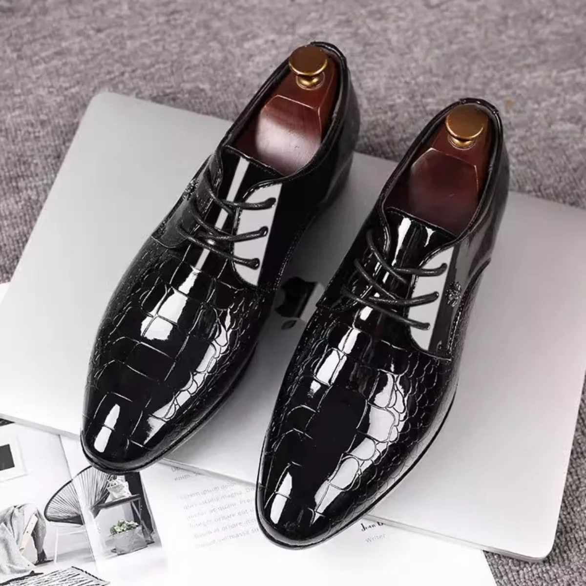 Oscar | Men's Patent Leather Pointed Toe Dress Shoes Black