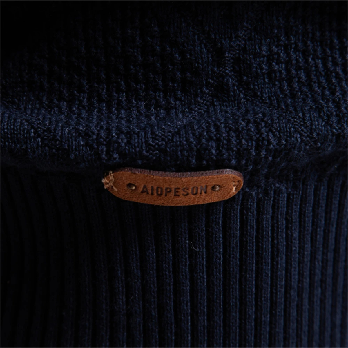Axel | Men's Quilted Diamond Pattern Polo Sweater Black