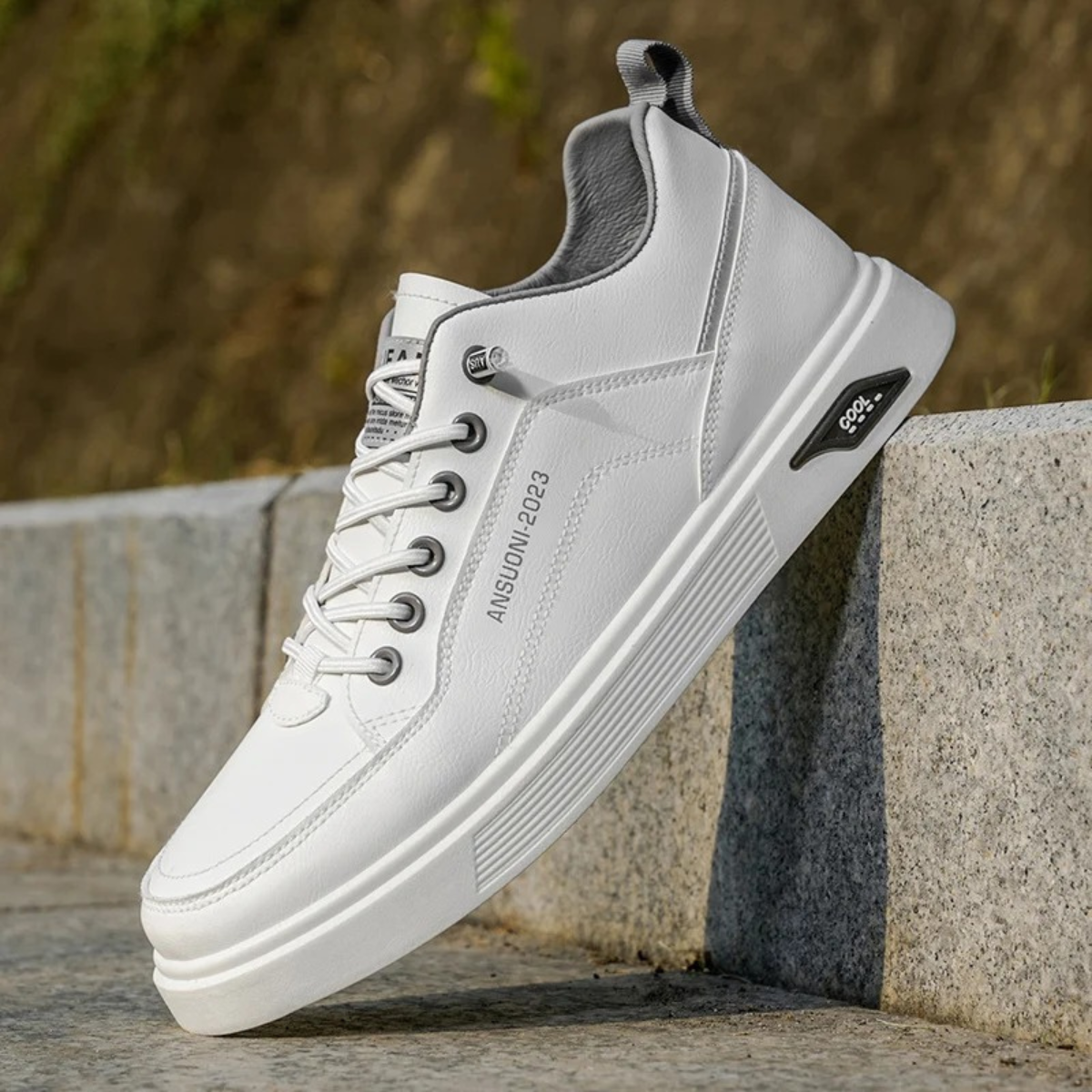 Jude | Men's Lightweight Lace Up Sneakers White
