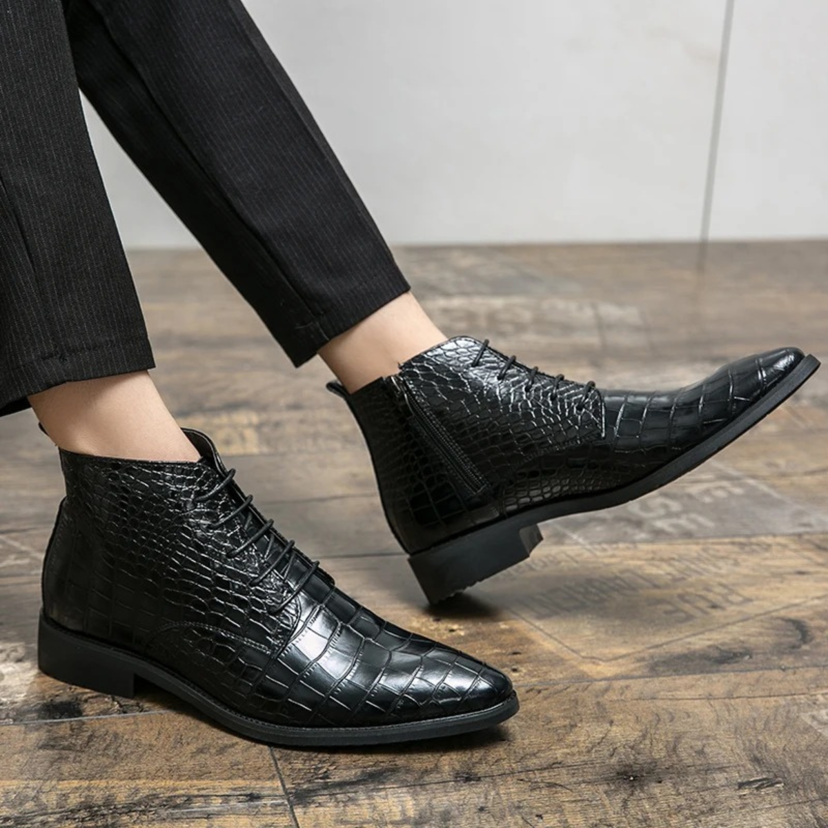 Knox | Men's Crocodile Leather Lace Up Ankle Boots Black