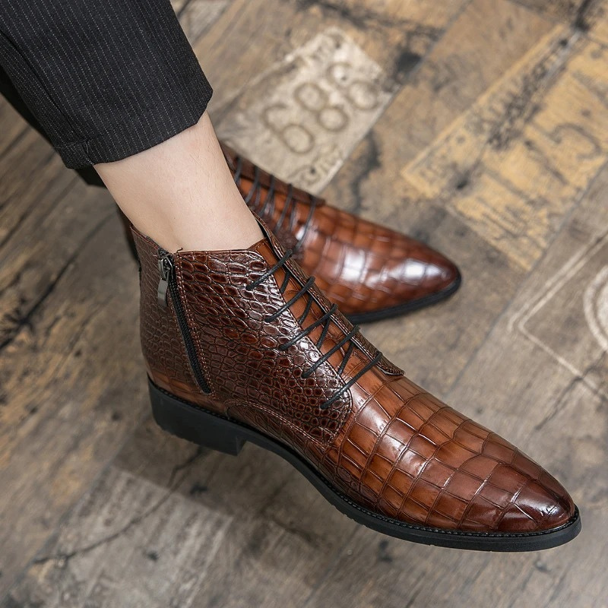 Axel | Men's Crocodile Embossed Leather Ankle Boots Brown