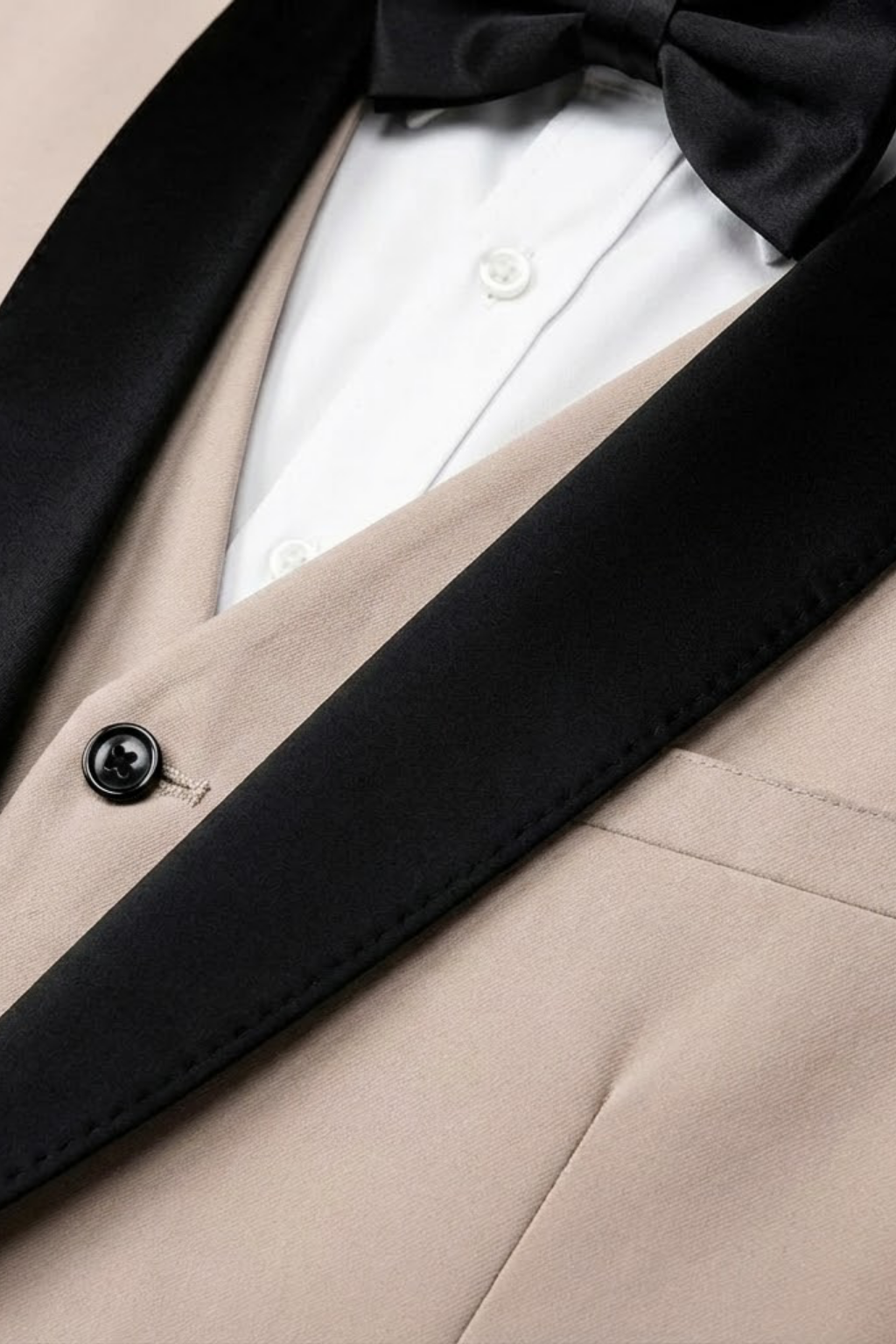 Voss | Men's Cream Three Piece Suit Black Shawl Lapel