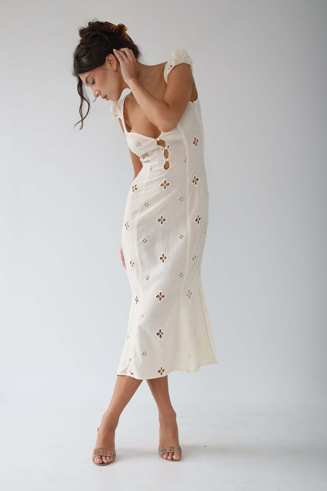 Ember | Women's Eyelet Midi Dress Cream Puff Sleeve