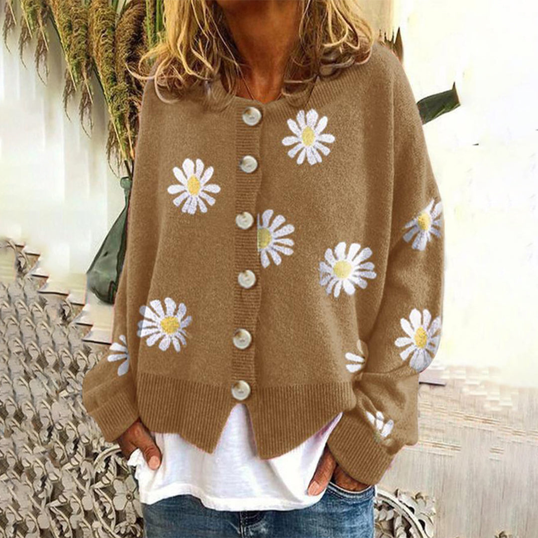 Dama Washington Cassandra women's oversized button-front cardigan - front view