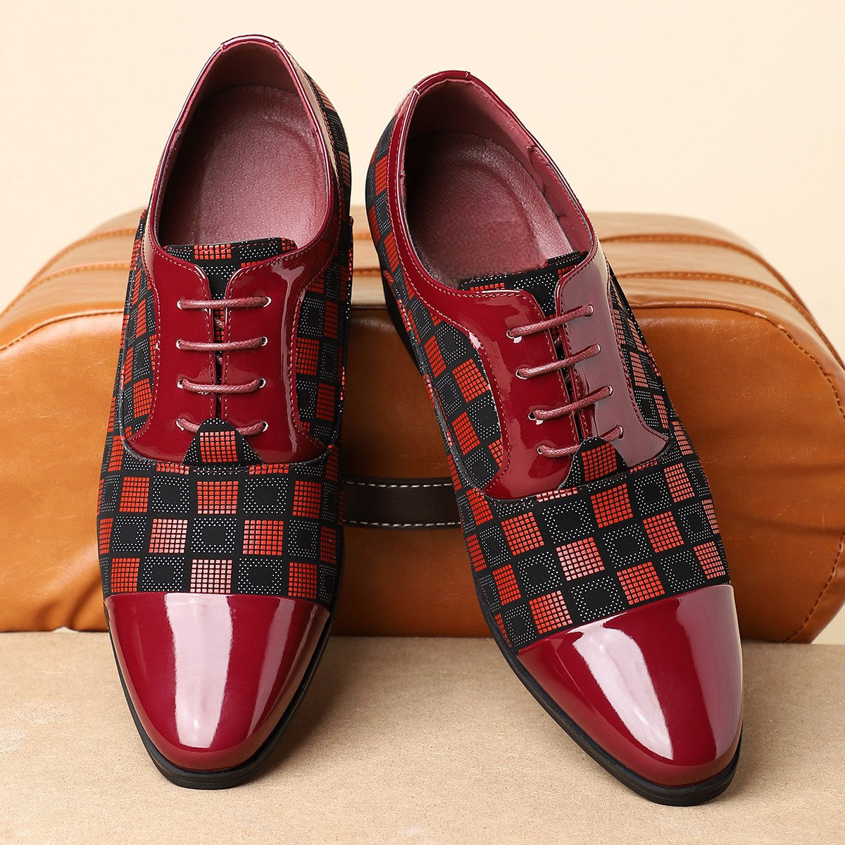Axel | Men's Dress Shoes Brown Patent Leather Oxford Lace Up