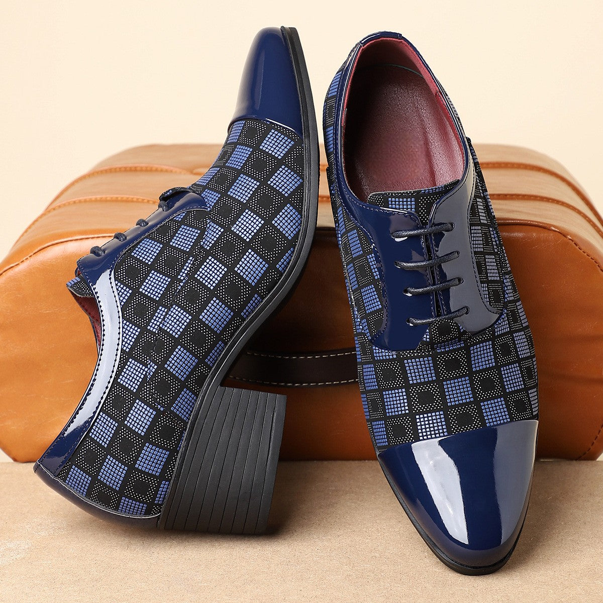 Axel | Men's Dress Shoes Brown Patent Leather Oxford Lace Up