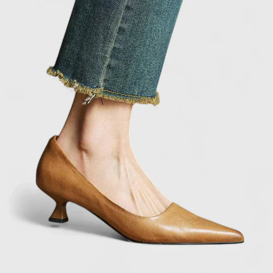 Maren | Women's Pointed Toe Kitten Heel Pump Burgundy