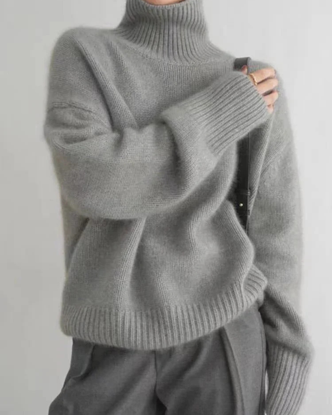 Dama Washington Hesper women's oversized turtleneck sweater - view 2