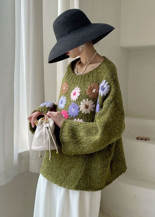 Mia | Women's Oversized Floral Embroidered Sweater Green