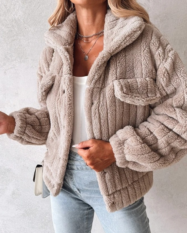 Dama Washington Violante women's sherpa collared jacket - view 5