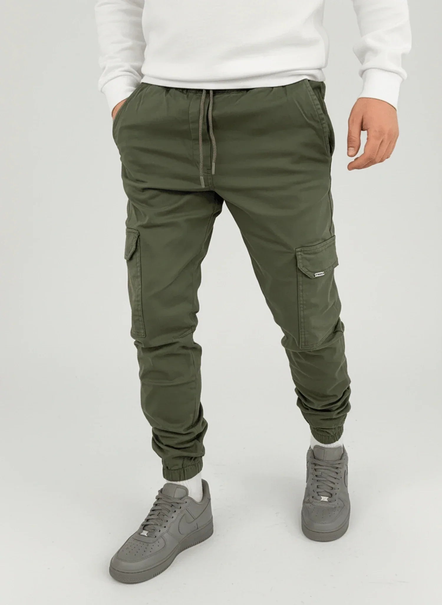 Axel | Men's Cargo Pants Black Tapered Jogger Style