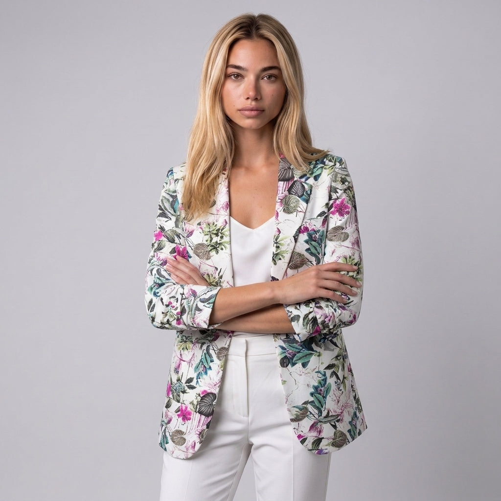 Dama Washington Greta floral print blazer White Pink - model front view