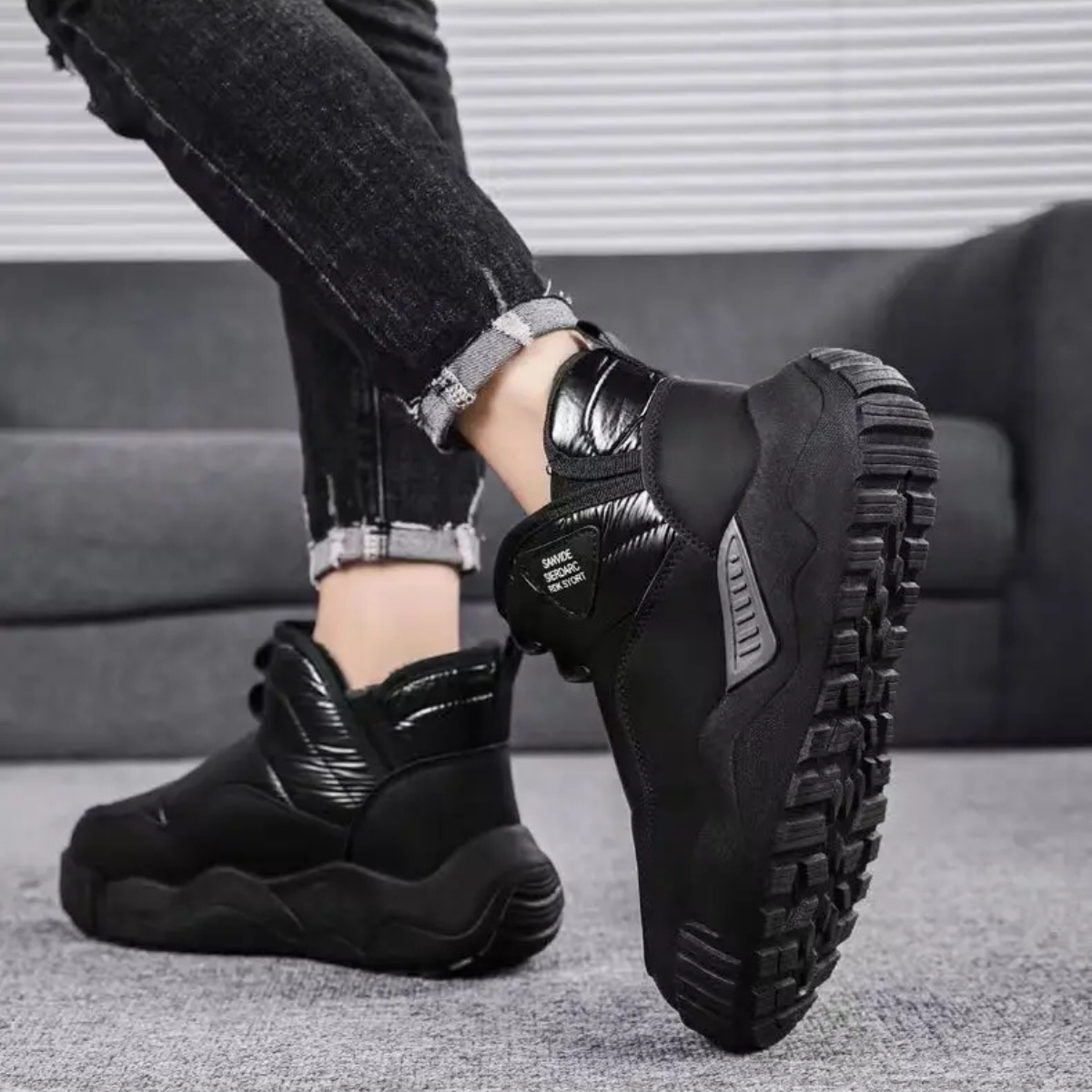 Axel | Men's Insulated Anti Slip Snow Boots Black