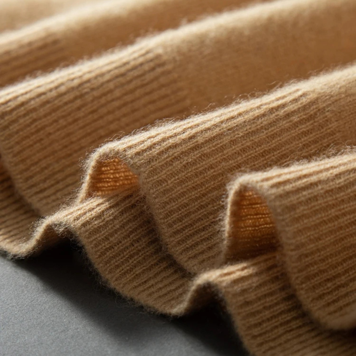 Bram | Men's Crew Neck Cashmere Sweater Cream