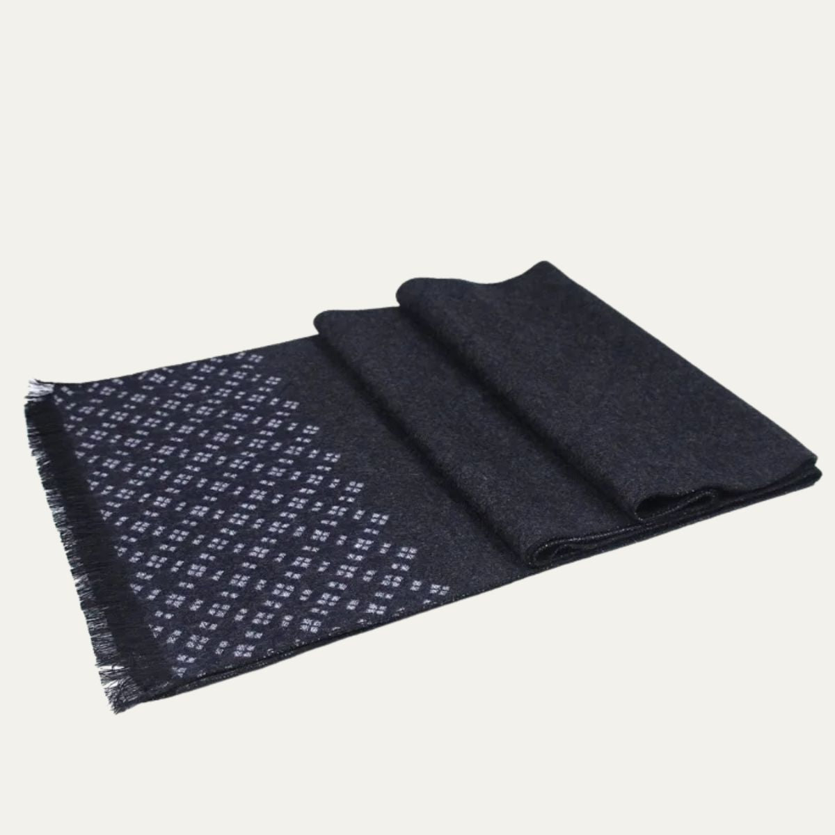 Axel | Men's Cashmere Merino Scarf Black Diamond Pattern