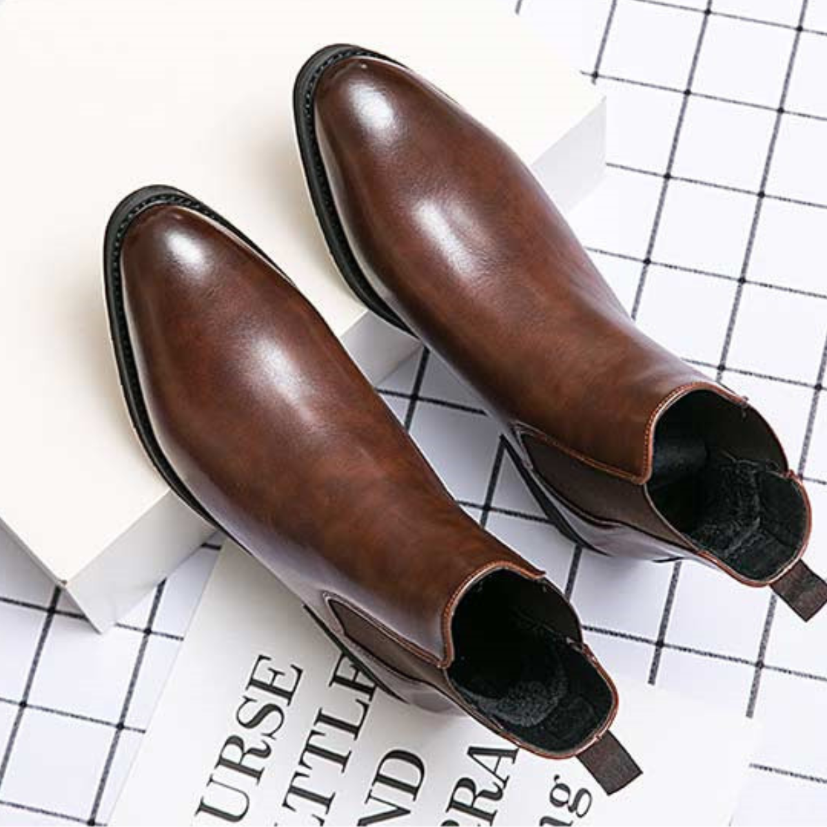Axel | Men's Vintage Leather Chelsea Boots Brown