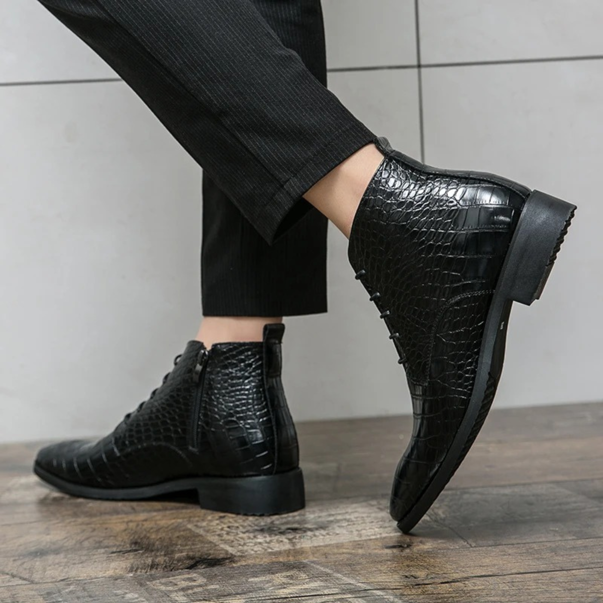 Knox | Men's Crocodile Leather Lace Up Ankle Boots Black