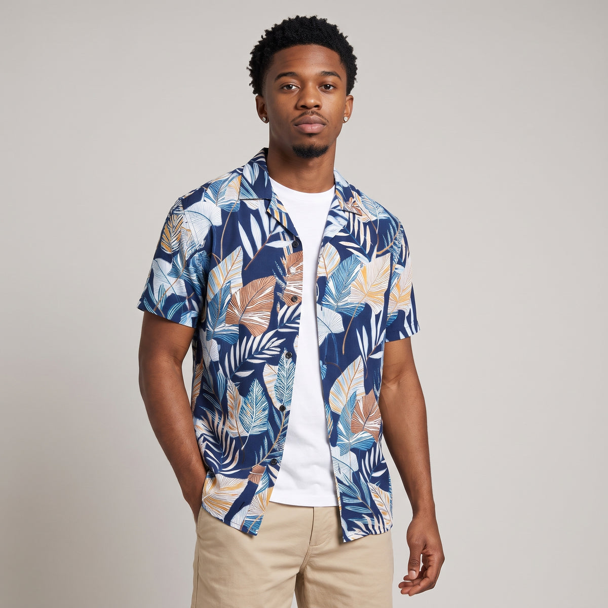 Dama Washington Jayden men's Hawaiian shirt navy tropical leaf print short sleeve - model front view