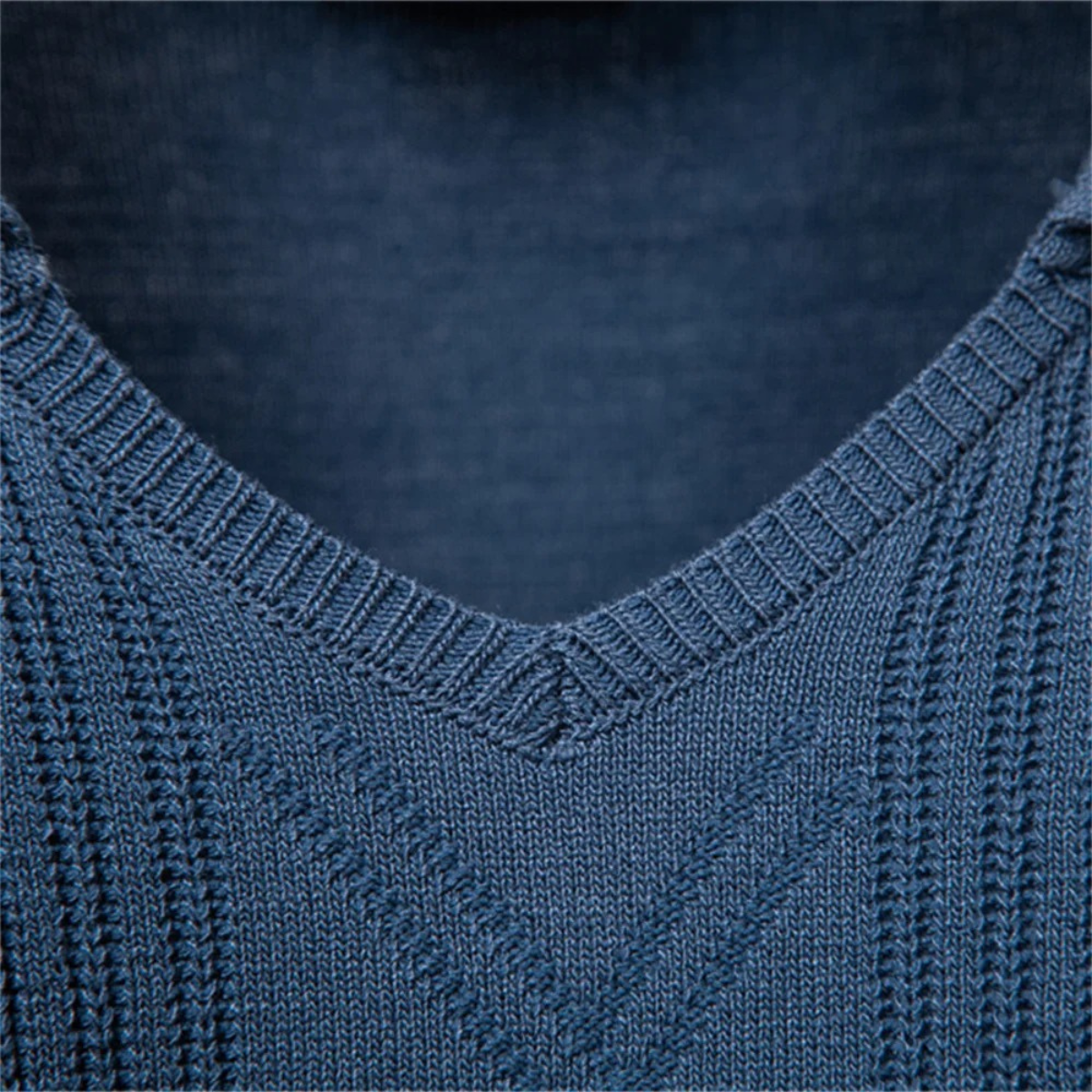 Voss | Men's Cream Cable Knit Sweater Collared V Neck