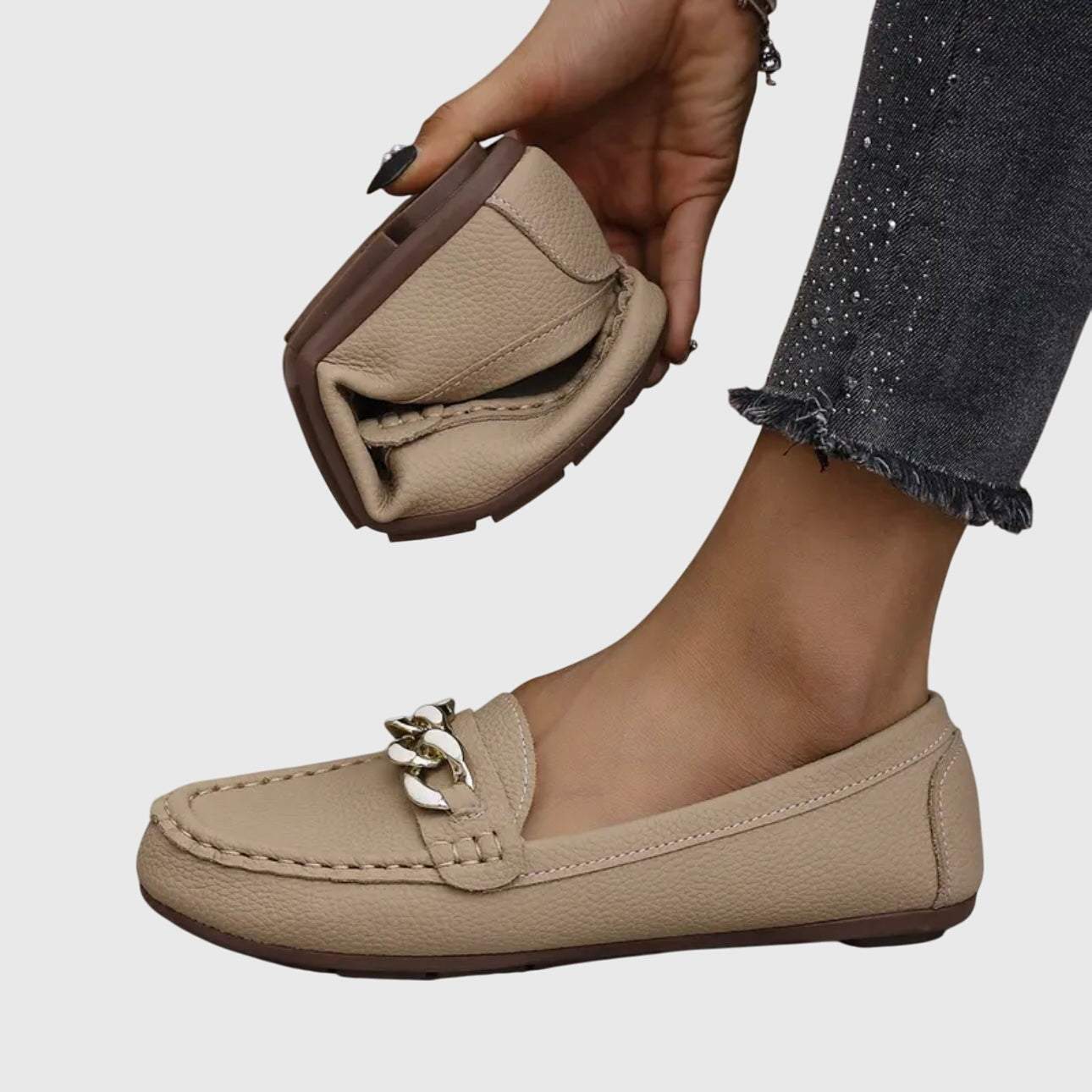 Mia | Women's Chain Link Loafer Cream Gold Accents