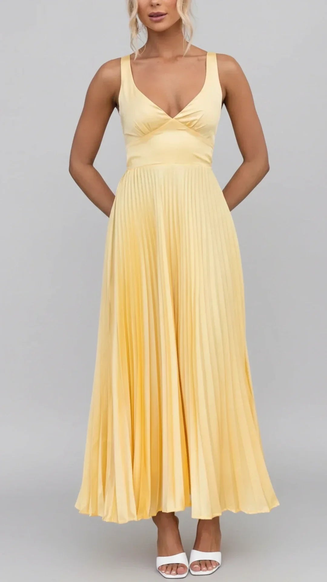 Edie | Women's Pleated Maxi Dress Yellow V Neck