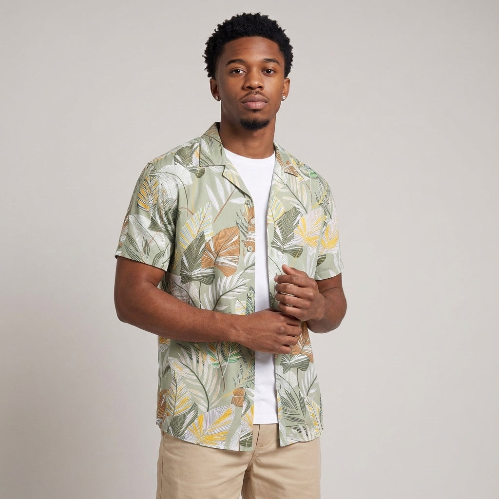 Dama Washington Jayden tropical leaf print Hawaiian shirt Soft Olive Green - model front view