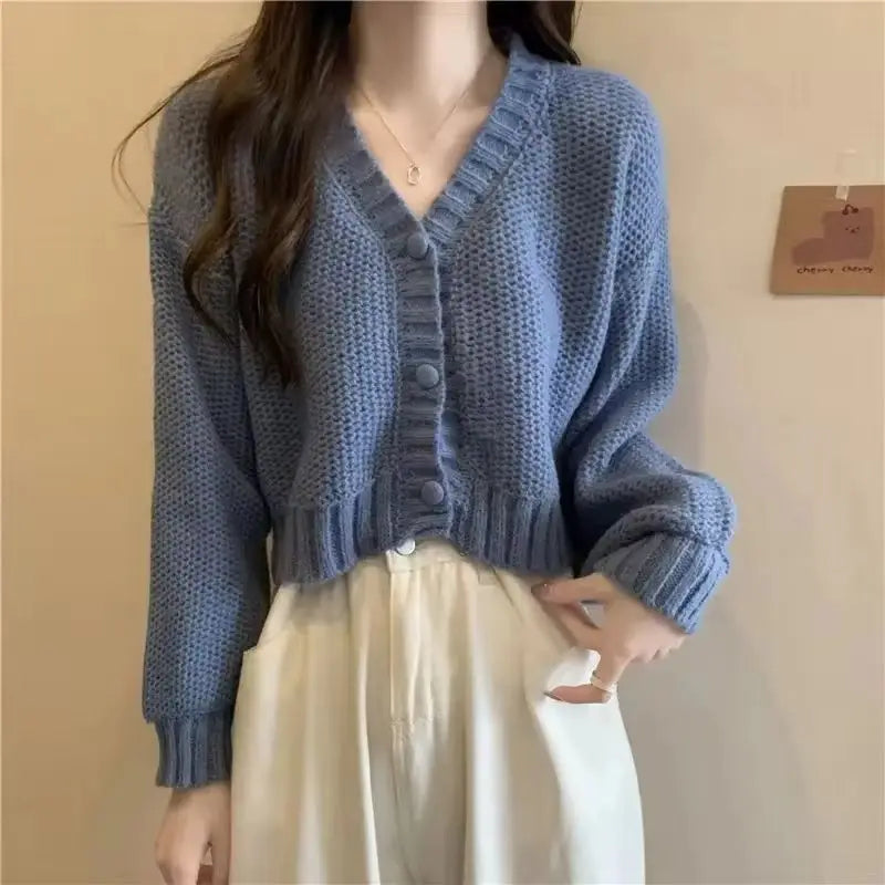 Dama Washington Lalage women's v-neck fitted cardigan - front view