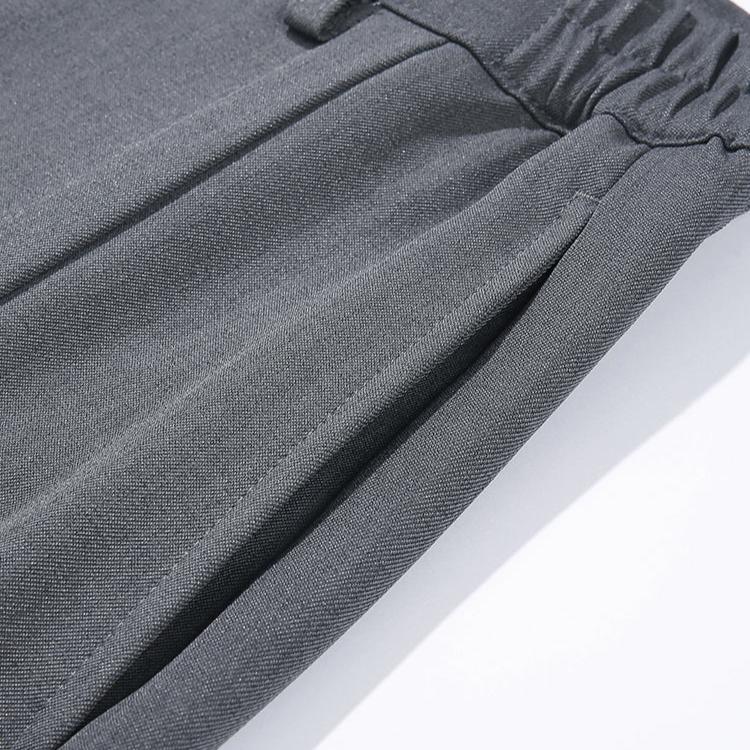 Grant | Men's Relaxed Fit Pleated Dress Pants Brown