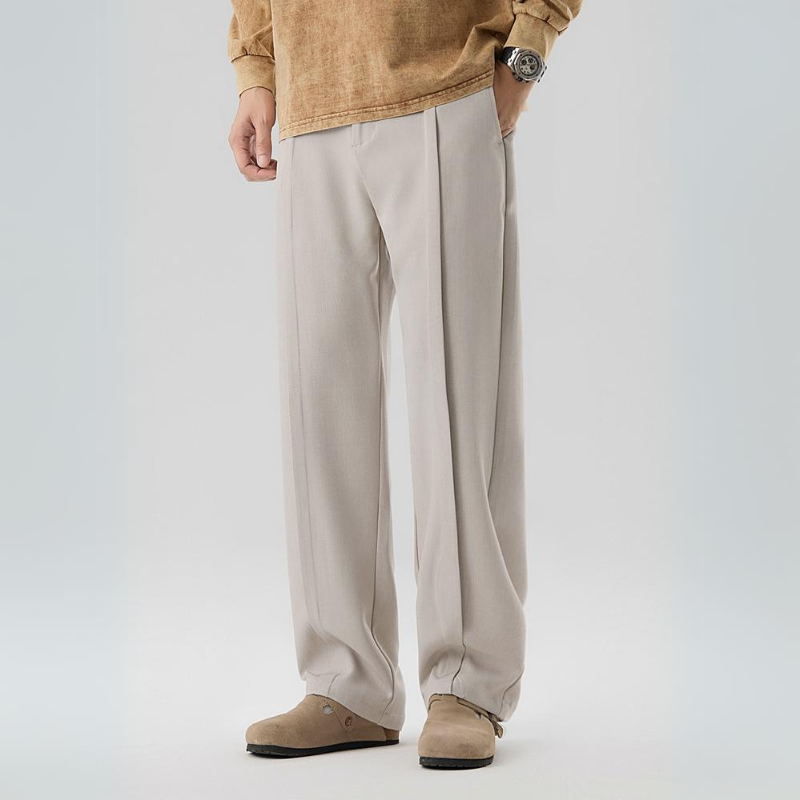 Grant | Men's Relaxed Fit Pleated Dress Pants Brown