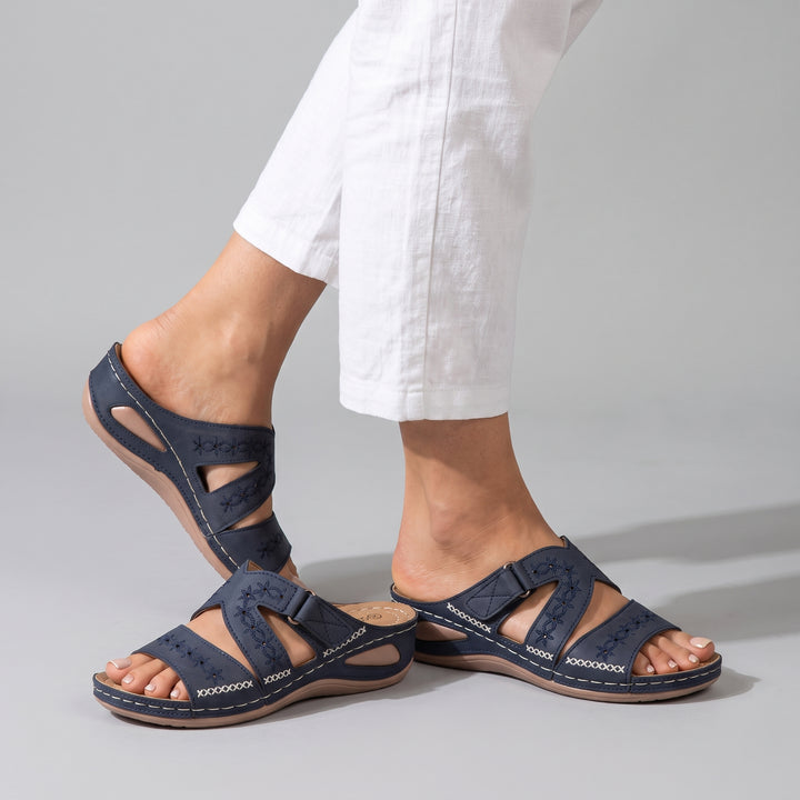 Dama Washington Thea women's comfort sandals orthopedic support navy - on foot detail