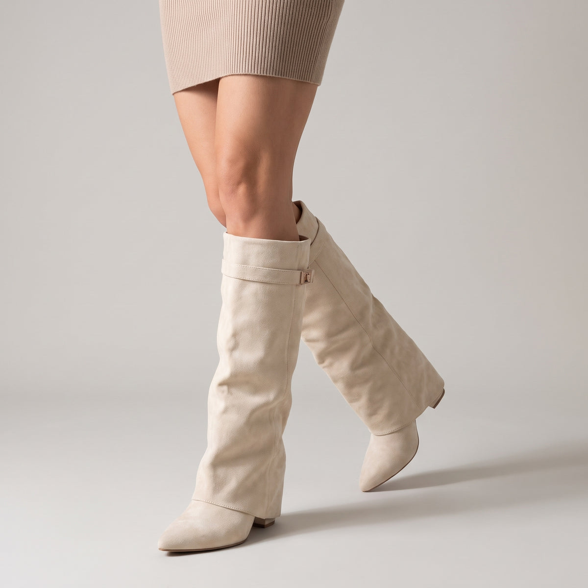 Dama Washington Isla women's suede slouch boots cream pointed toe - on foot detail
