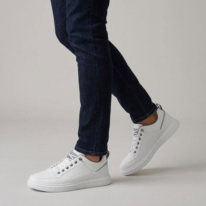 Dama Washington Jude men's lightweight lace up sneakers Grey - on foot detail