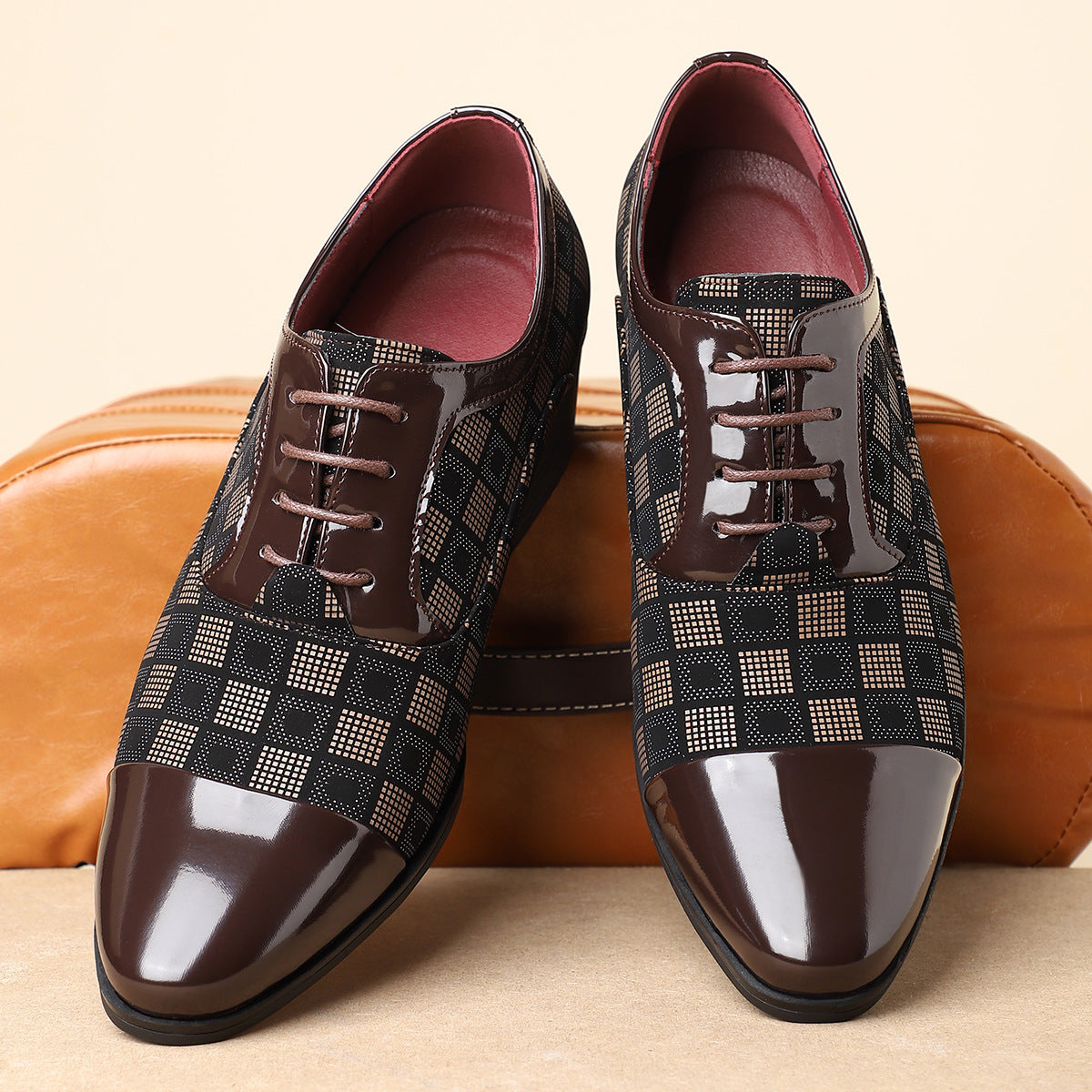 Axel | Men's Dress Shoes Brown Patent Leather Oxford Lace Up