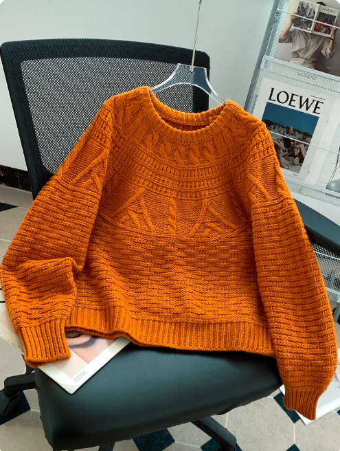 Dama Washington Immacolata women's crewneck knit sweater - front view