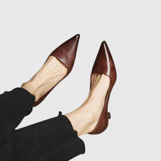 Ada | Women's Pointed Toe Kitten Heel Pumps Burgundy