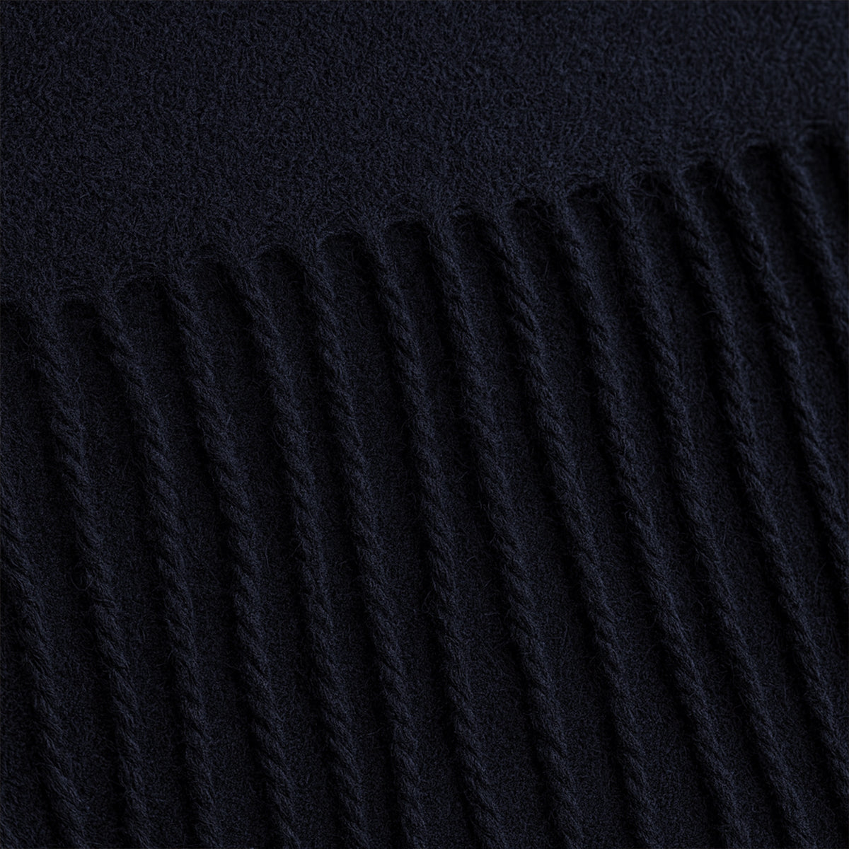 Axel | Men's Cashmere Merino Scarf Black Fringe