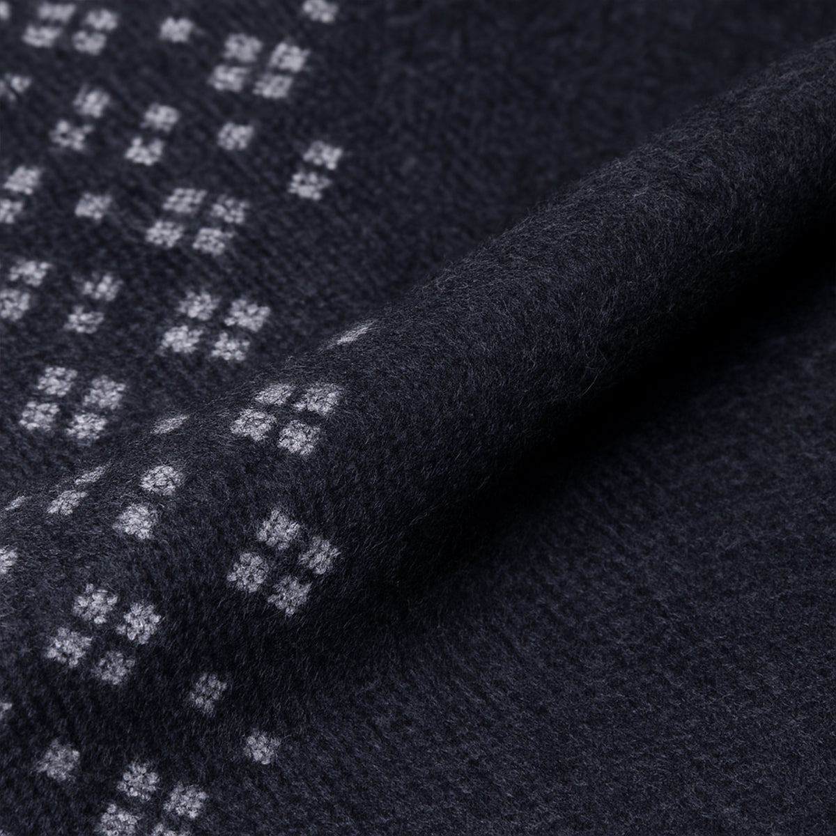 Axel | Men's Cashmere Merino Scarf Black Geometric Pattern Fringe