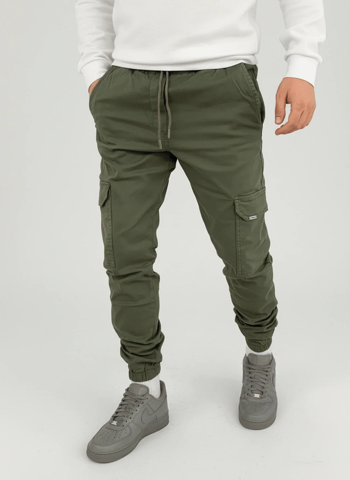 Dama Washington Axel men's cargo pants black tapered jogger style - view 3